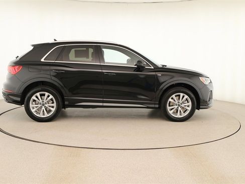 New 2025 Audi Q3 2.0T Premium image 8