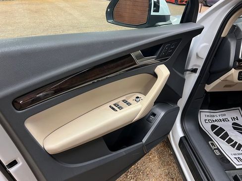 Used 2019 Audi Q5 2.0T Premium w/ Convenience Package image 30