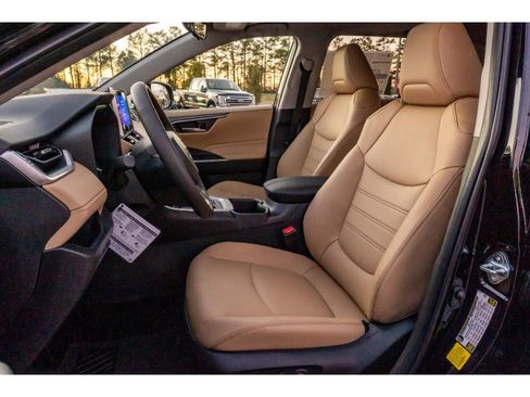New 2025 Toyota RAV4 XLE Premium image 11