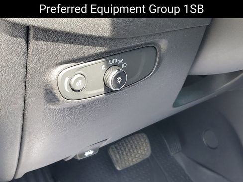 Certified 2024 Chevrolet Equinox LS w/ LS Convenience Package FWD image 9