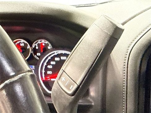 Used 2020 Chevrolet Silverado 1500 RST image 18