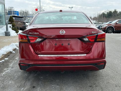 Certified 2022 Nissan Altima 2.5 SV image 6