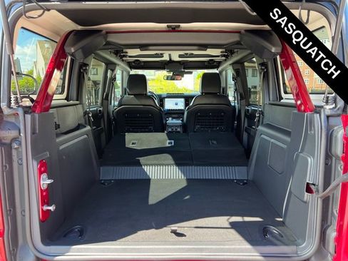 Used 2025 Ford Bronco Badlands AWD/4WD image 32