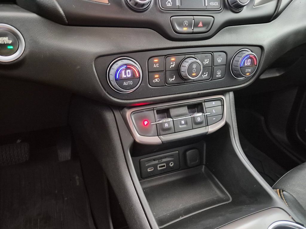 Used 2023 GMC Terrain AT4 w/ Infotainment Package II AWD/4WD image 21