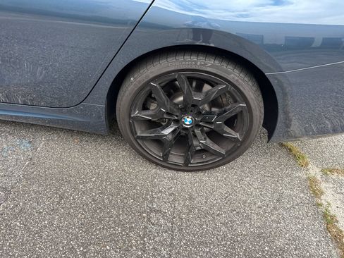 Used 2025 BMW 330i Sedan w/ M Sport Package RWD image 19