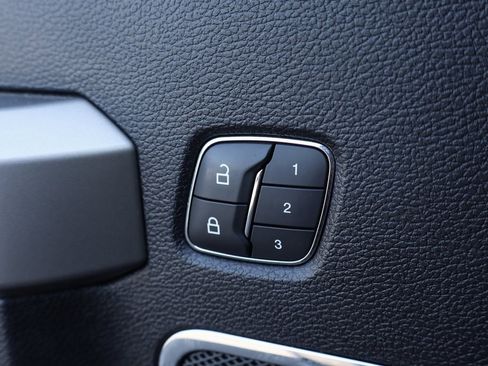 Used 2019 Ford F250 Lariat w/ Lariat Ultimate Package image 19