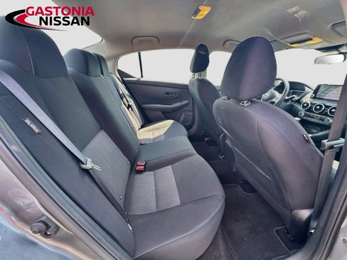 Used 2024 Nissan Sentra SV FWD image 33