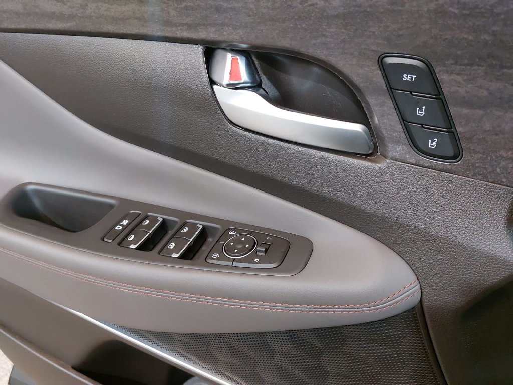 Used 2020 Hyundai Santa Fe Limited FWD image 24