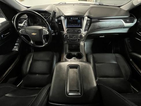 Used 2019 Chevrolet Tahoe LT w/ Off-Road Package AWD/4WD image 17