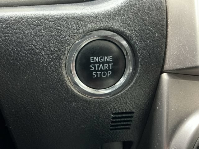 Used 2021 Toyota 4Runner SR5 Premium w/ Moonroof Package AWD/4WD image 26