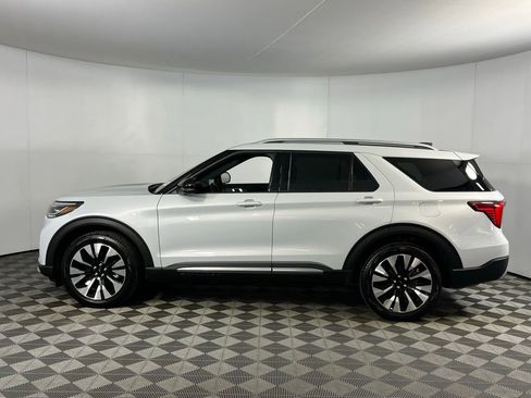 Used 2025 Ford Explorer Platinum w/ LUX Leather Package image 10