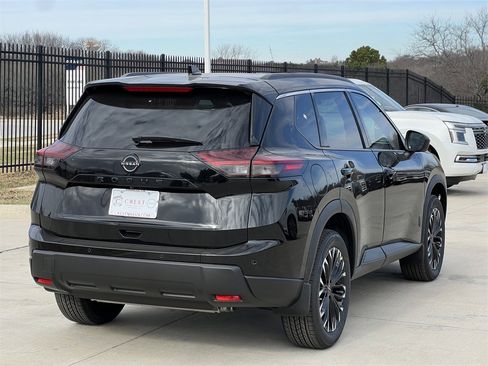 New 2026 Nissan Rogue SV image 5