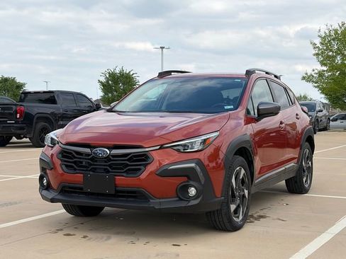 Used 2024 Subaru Crosstrek 2.5i Limited image 3