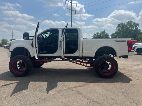 Used 2020 Ford F250 Platinum AWD/4WD image 12