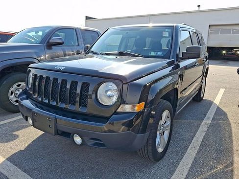 Used 2015 Jeep Patriot Latitude w/ Sun/Sound Group image 3