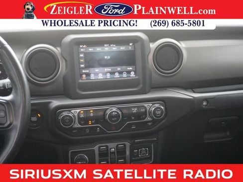 Used 2021 Jeep Gladiator Sport image 9