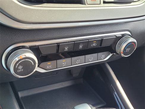 Used 2024 Nissan Altima 2.5 SR image 18