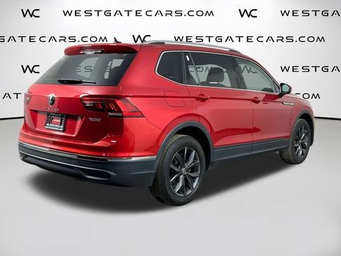 Used 2022 Volkswagen Tiguan SE image 42