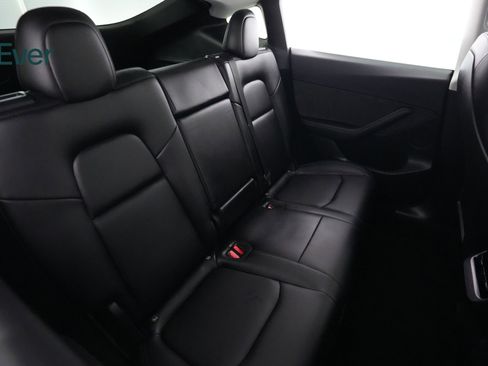 Used 2023 Tesla Model Y Performance AWD/4WD image 5