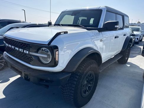 Used 2024 Ford Bronco Wildtrak AWD/4WD image 1