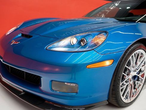 Used 2010 Chevrolet Corvette ZR1 w/ Preferred Equipment Group RWD image 22