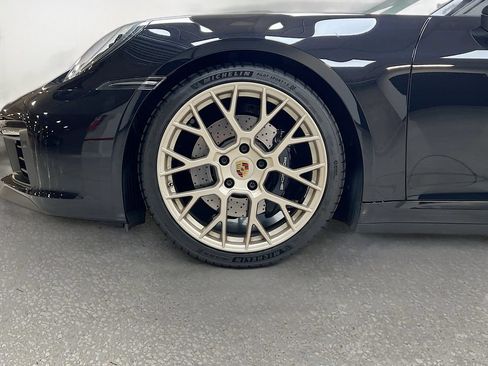 Certified 2023 Porsche 911 Carrera 4S AWD/4WD image 31