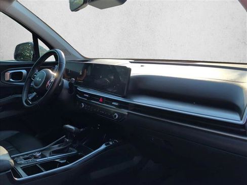 Used 2025 Kia Sorento S FWD image 27