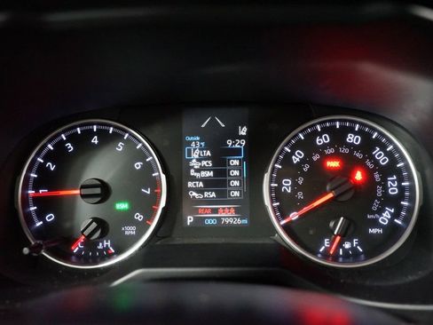 Certified 2021 Toyota RAV4 XLE Premium image 15