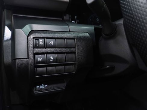 Used 2025 Toyota Tacoma SR image 21