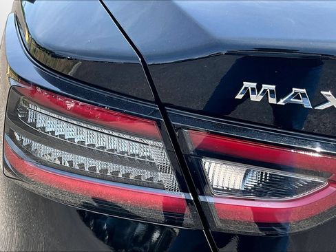 Certified 2023 Nissan Maxima Platinum w/ Sport Mat Group FWD image 28