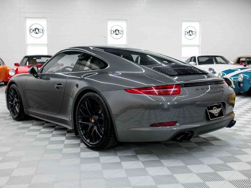 Used 2016 Porsche 911 GT3 RS image 9