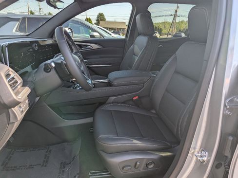 New 2026 Chevrolet Traverse LT w/ Driver Confidence Package AWD/4WD image 27