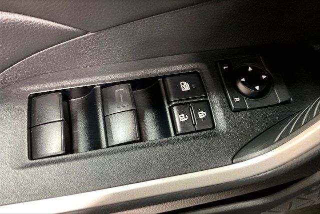Certified 2020 Toyota RAV4 XLE w/ Convenience Package AWD/4WD image 40