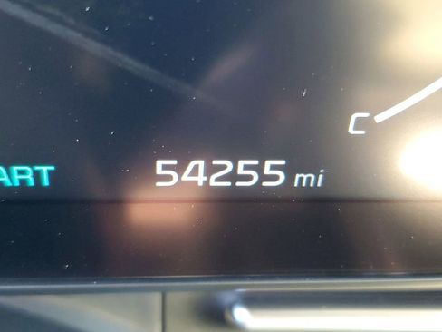 Used 2023 Kia Carnival SX image 14