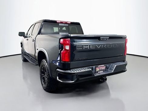 Used 2023 Chevrolet Silverado 1500 ZR2 w/ Technology Package image 8