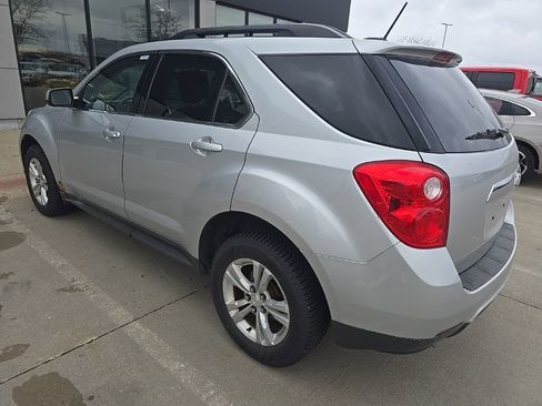 Used 2015 Chevrolet Equinox LT w/ Driver Convenience Package image 4