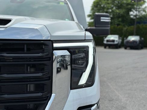 New 2026 GMC Sierra 3500 Pro w/ Convenience Package AWD/4WD image 27