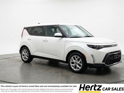 Used 2025 Kia Soul LX w/ LX Technology Package FWD image 1