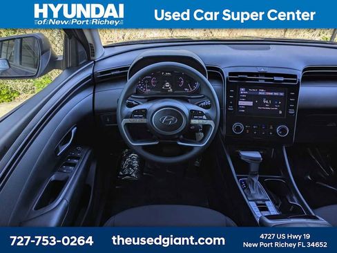 Certified 2024 Hyundai Tucson SE FWD image 16