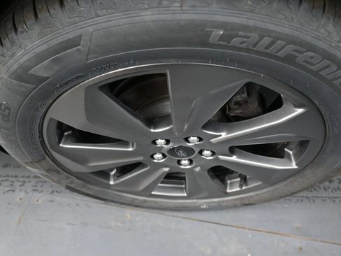 Used 2024 Ford Escape Platinum AWD/4WD image 9