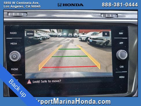 Used 2018 Volkswagen Tiguan SEL FWD image 13