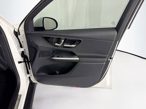 Certified 2026 Mercedes-Benz GLC 300 image 25