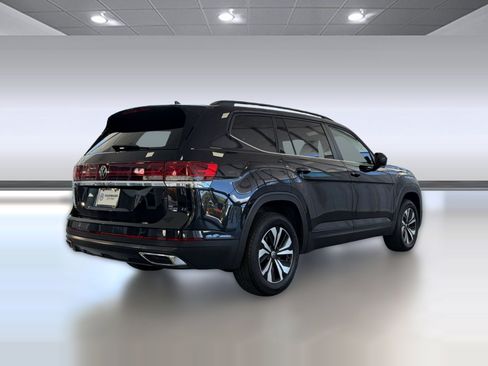 Used 2024 Volkswagen Atlas SE FWD image 9