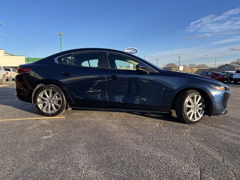 Used 2023 MAZDA MAZDA3 s image 3