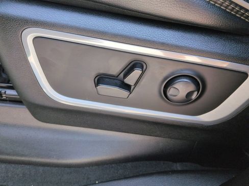 Used 2023 RAM 1500 Laramie RWD image 23