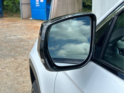 New 2025 Jeep Grand Cherokee Limited w/ Trailer Tow Package image 15