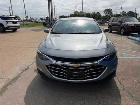 Used 2024 Chevrolet Malibu LT FWD image 2
