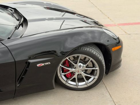 Used 2009 Chevrolet Corvette Z06 w/ Preferred Equipment Group image 5