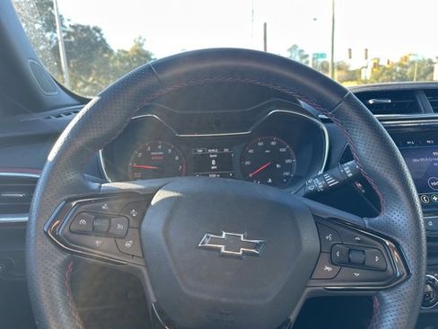 Used 2023 Chevrolet TrailBlazer RS w/ Convenience Package image 9
