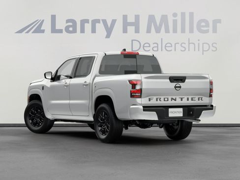 New 2026 Nissan Frontier SV RWD image 7